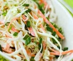 Вкусный и полезный витаминный салат из свежей капусты