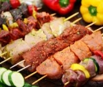 Как замариновать вкусный шашлык